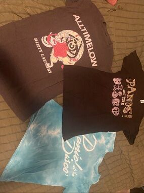 Panic at the disco/all time low band shirt set
